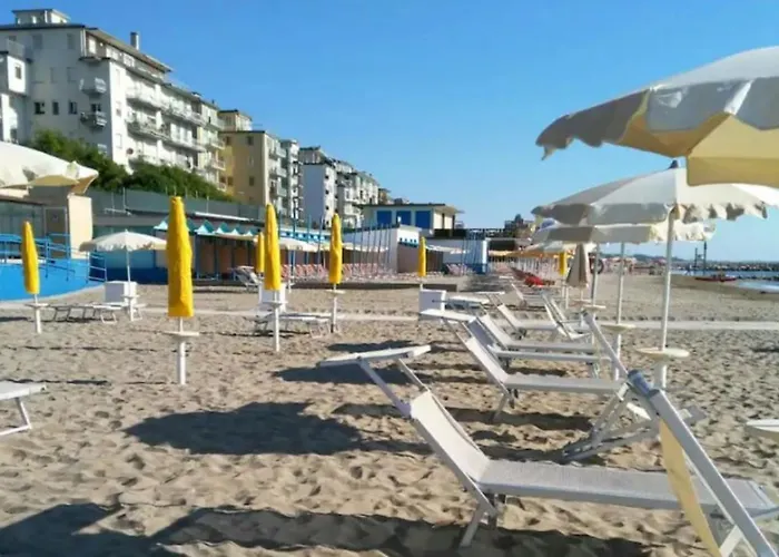 Fronte Flat On The Baech Front *