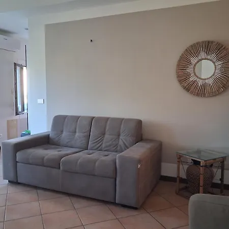شقة Flat On The Front With Private Spot Included *