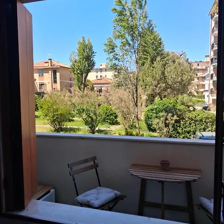 Flat On The Front With Private Spot Included * البندقية-ليدو