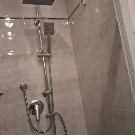 Apartman Flat On The Front With Private Spot Included