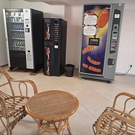 شقة Flat On The Front With Private Spot Included